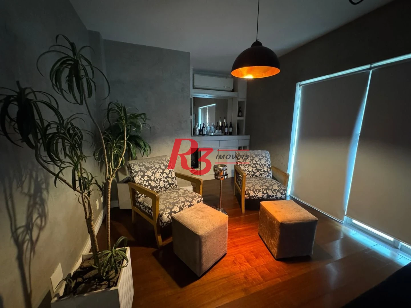 Cobertura com 3 dormitórios à venda, 290 m² por R$ 1.200.000,00 - Centro - São Vicente/SP