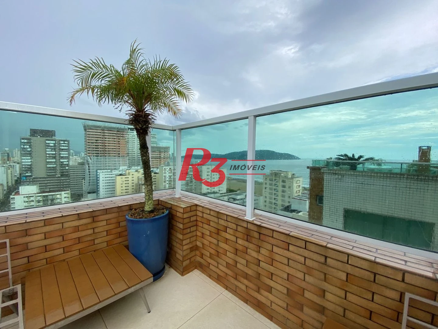 Cobertura com 3 dormitórios à venda, 290 m² por R$ 3.719.000,00 - Gonzaga - Santos/SP
