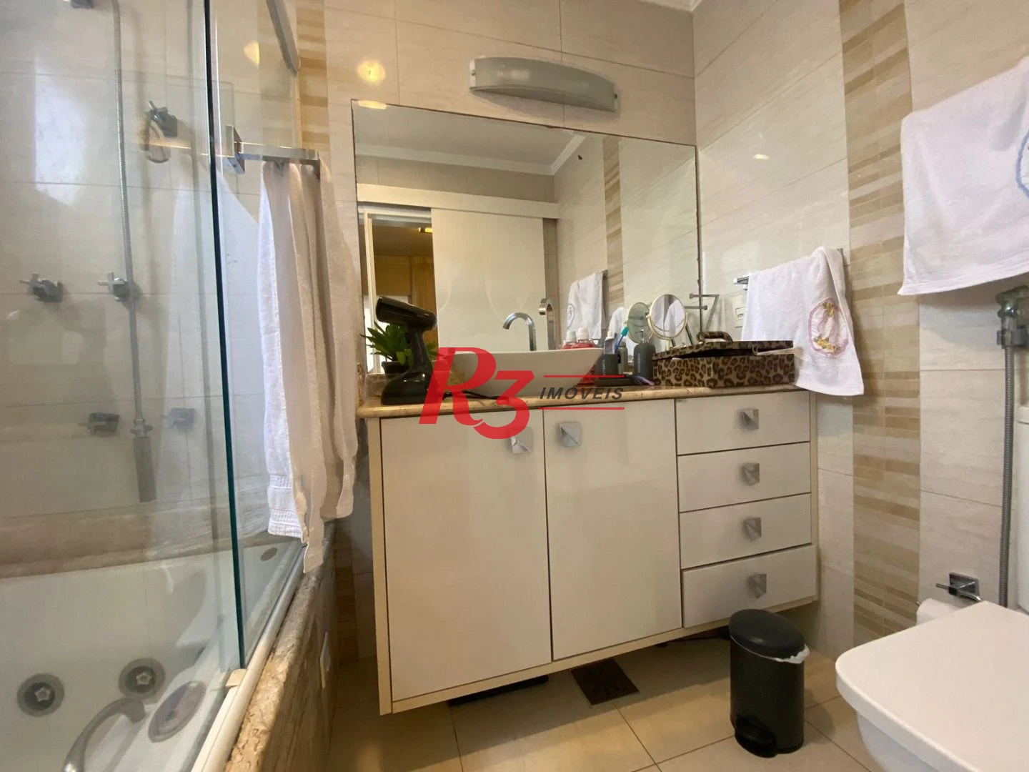Cobertura com 3 dormitórios à venda, 290 m² por R$ 3.719.000,00 - Gonzaga - Santos/SP