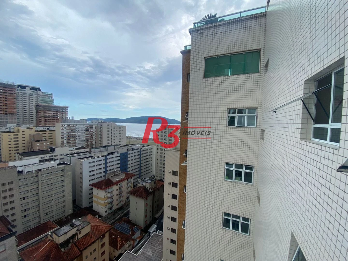 Cobertura com 3 dormitórios à venda, 290 m² por R$ 3.719.000,00 - Gonzaga - Santos/SP