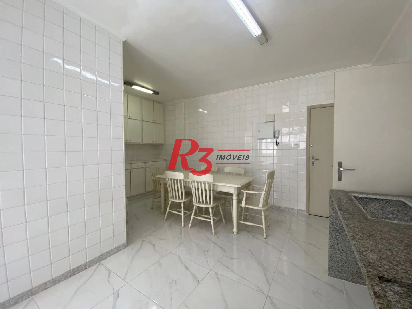 Apartamento com 2 dormitórios à venda, 96 m² por R$ 800.000,00 - Ponta da Praia - Santos/SP
