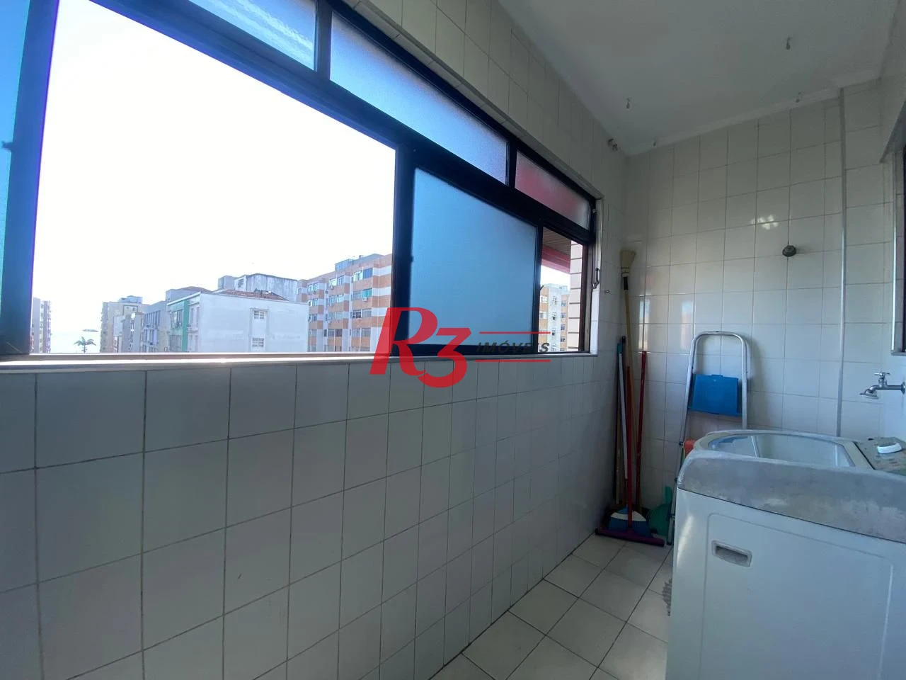 Apartamento com 2 dormitórios à venda, 105 m² por R$ 977.000,00 - Ponta da Praia - Santos/SP
