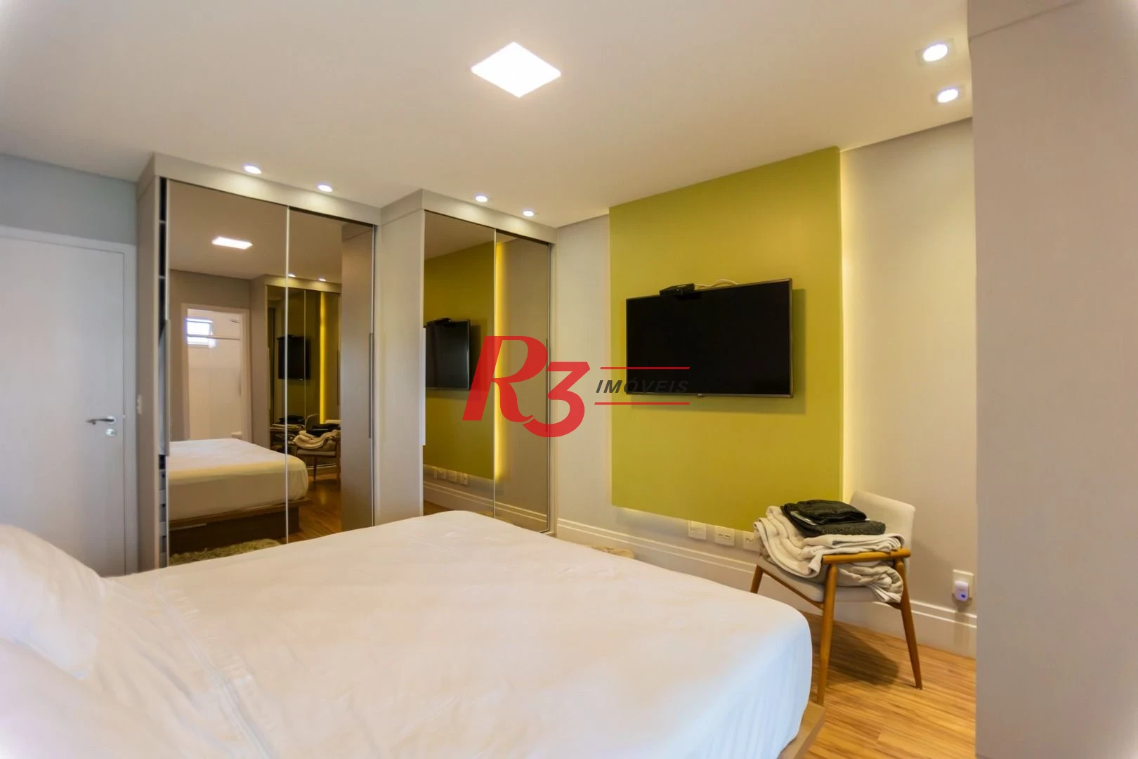 Apartamento com 2 dormitórios à venda, 134 m² por R$ 2.200.000,00 - Ponta da Praia - Santos/SP