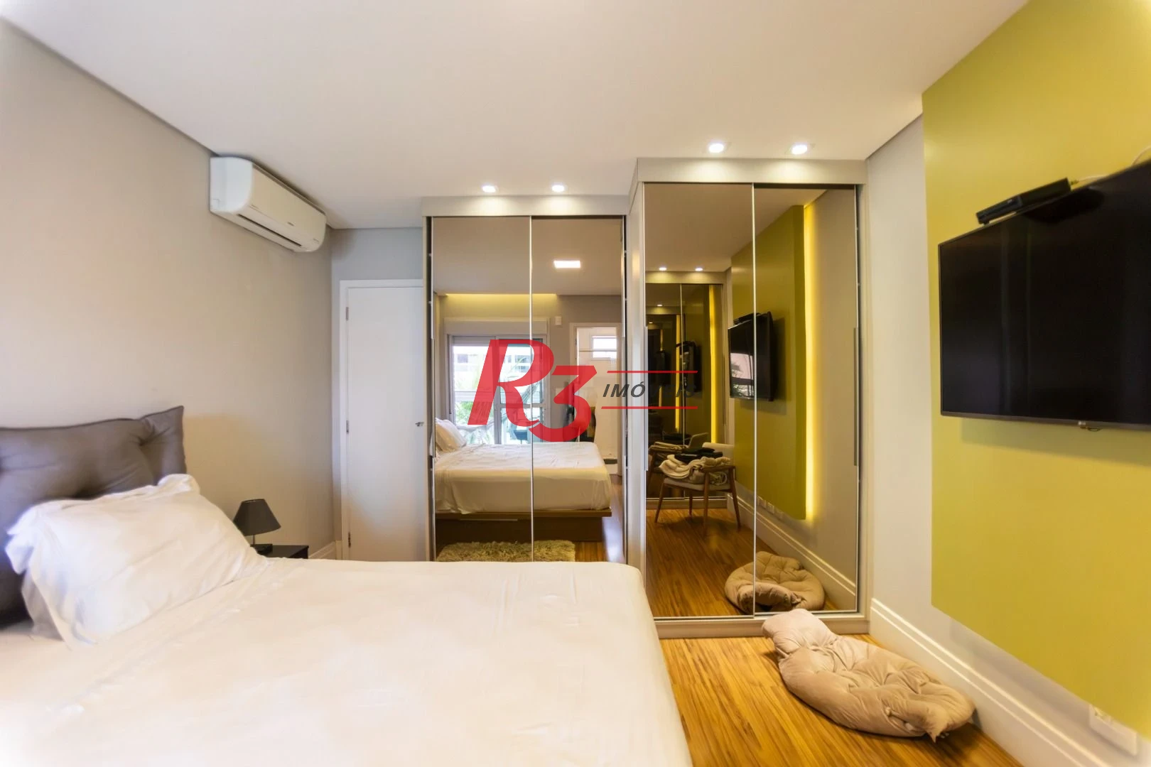 Apartamento com 2 dormitórios à venda, 134 m² por R$ 2.200.000,00 - Ponta da Praia - Santos/SP