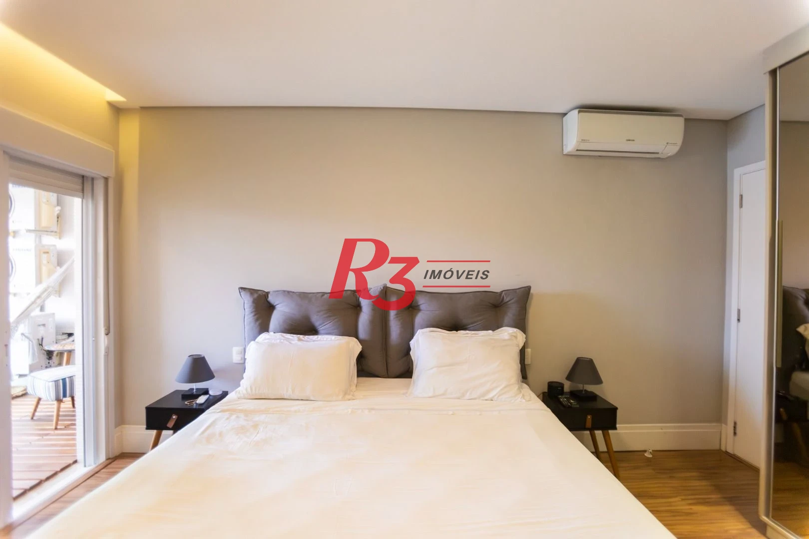 Apartamento com 2 dormitórios à venda, 134 m² por R$ 2.200.000,00 - Ponta da Praia - Santos/SP