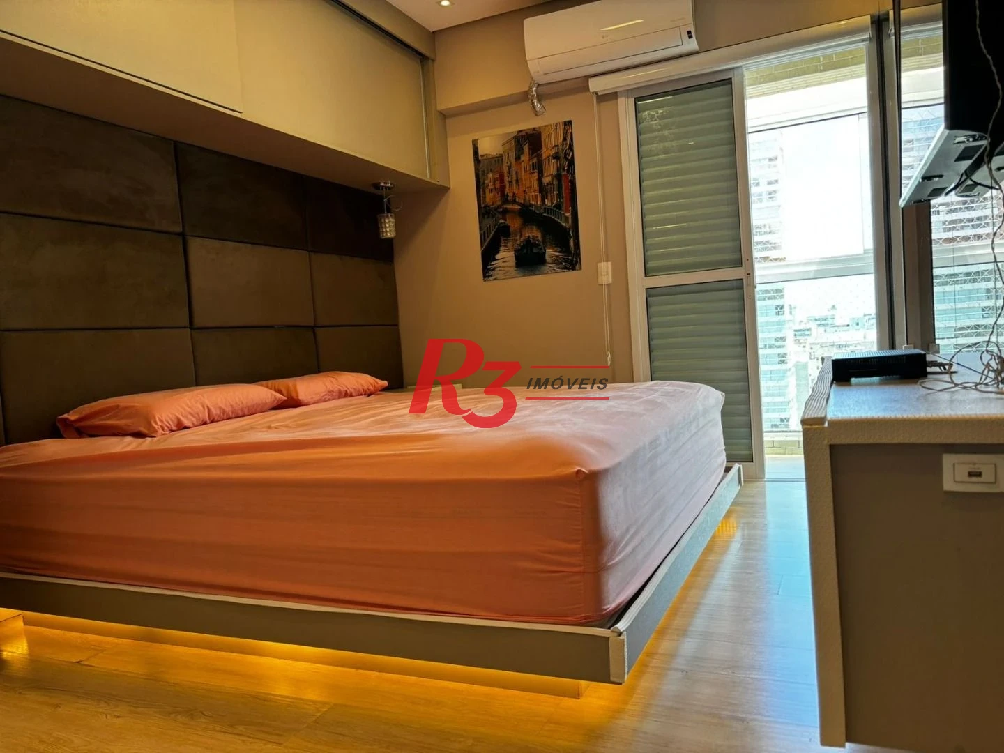Apartamento com 3 dormitórios à venda, 129 m² por R$ 2.240.000,00 - Gonzaga - Santos/SP