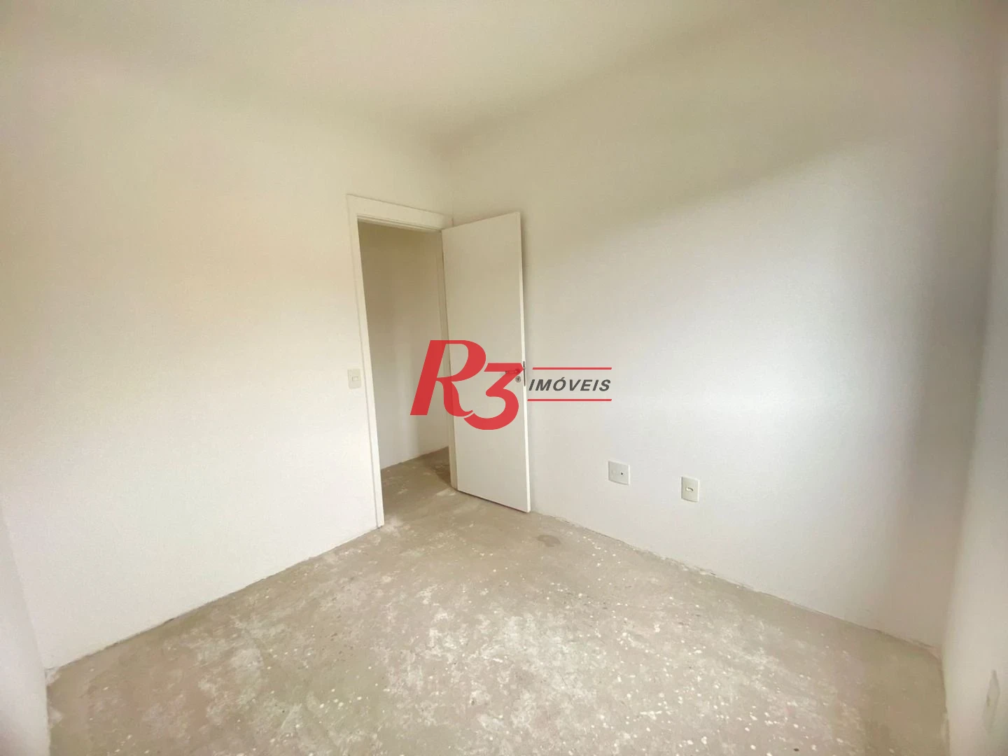 Apartamento com 2 dormitórios à venda, 49 m² por R$ 300.000,00 - Castelo - Santos/SP