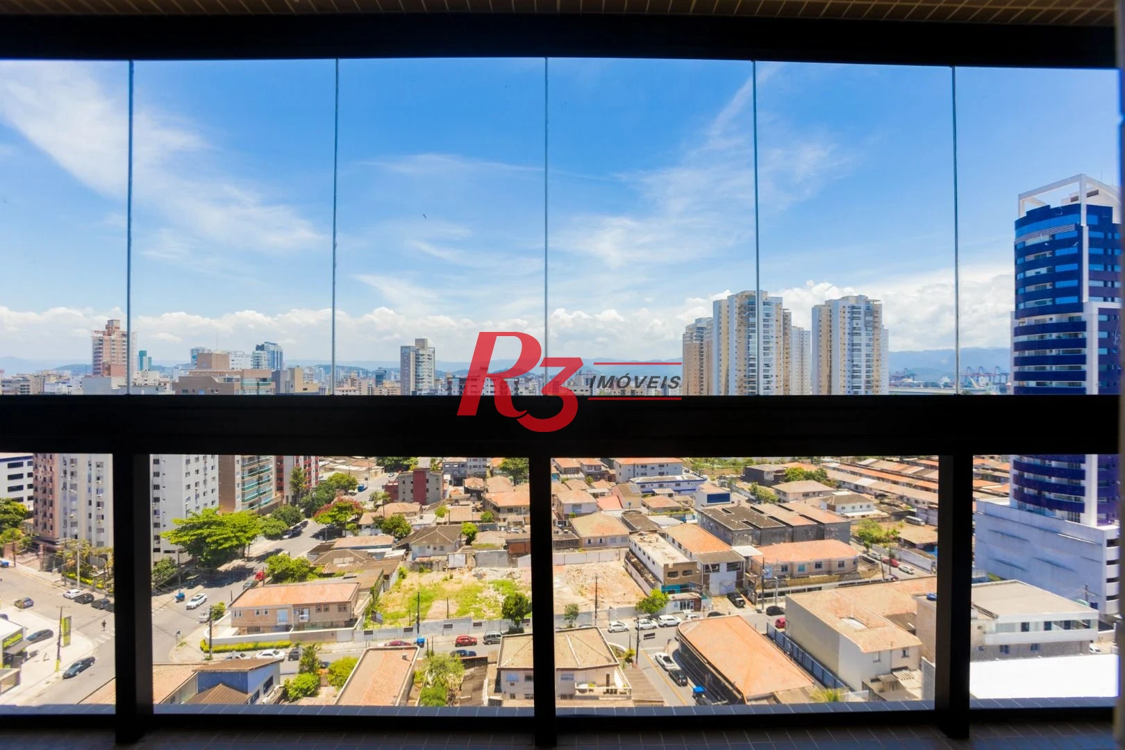Apartamento com 2 dormitórios à venda, 65 m² por R$ 1.000.000,00 - Ponta da Praia - Santos/SP