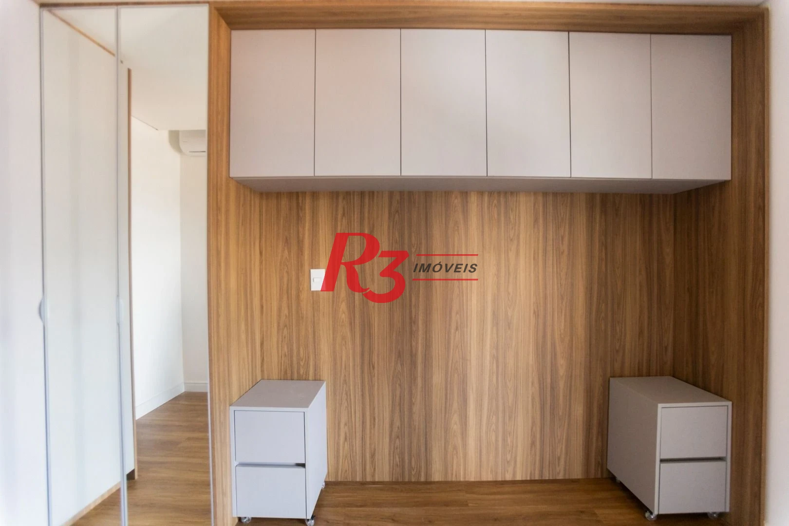 Apartamento com 2 dormitórios à venda, 65 m² por R$ 1.000.000,00 - Ponta da Praia - Santos/SP