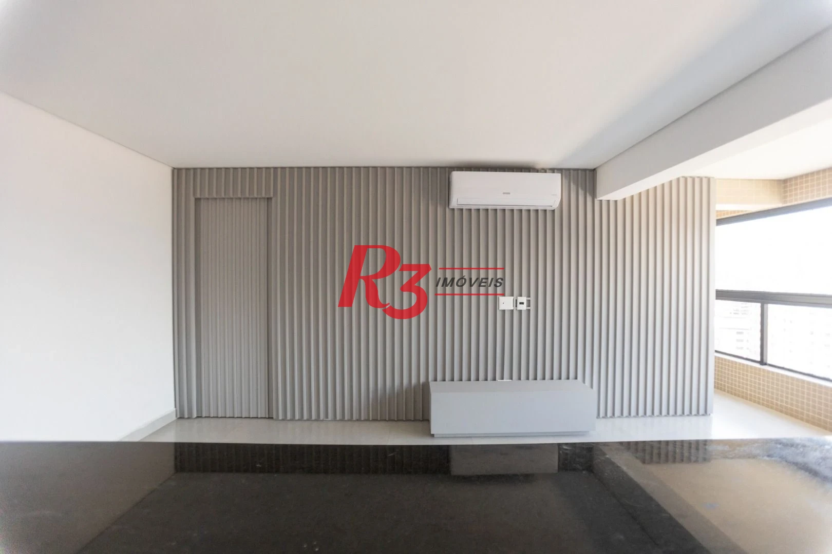 Apartamento com 2 dormitórios à venda, 65 m² por R$ 1.000.000,00 - Ponta da Praia - Santos/SP