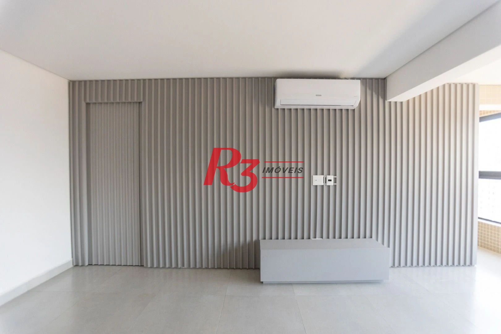 Apartamento com 2 dormitórios à venda, 65 m² por R$ 1.000.000,00 - Ponta da Praia - Santos/SP