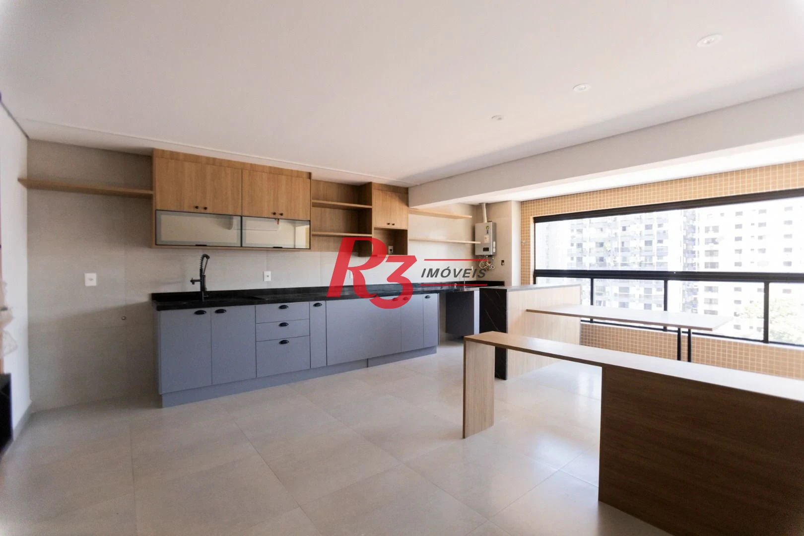 Apartamento com 2 dormitórios à venda, 65 m² por R$ 950.000,00 - Ponta da Praia - Santos/SP