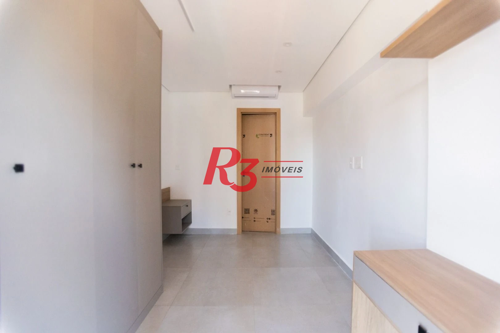 Apartamento com 2 dormitórios à venda, 65 m² por R$ 950.000,00 - Ponta da Praia - Santos/SP