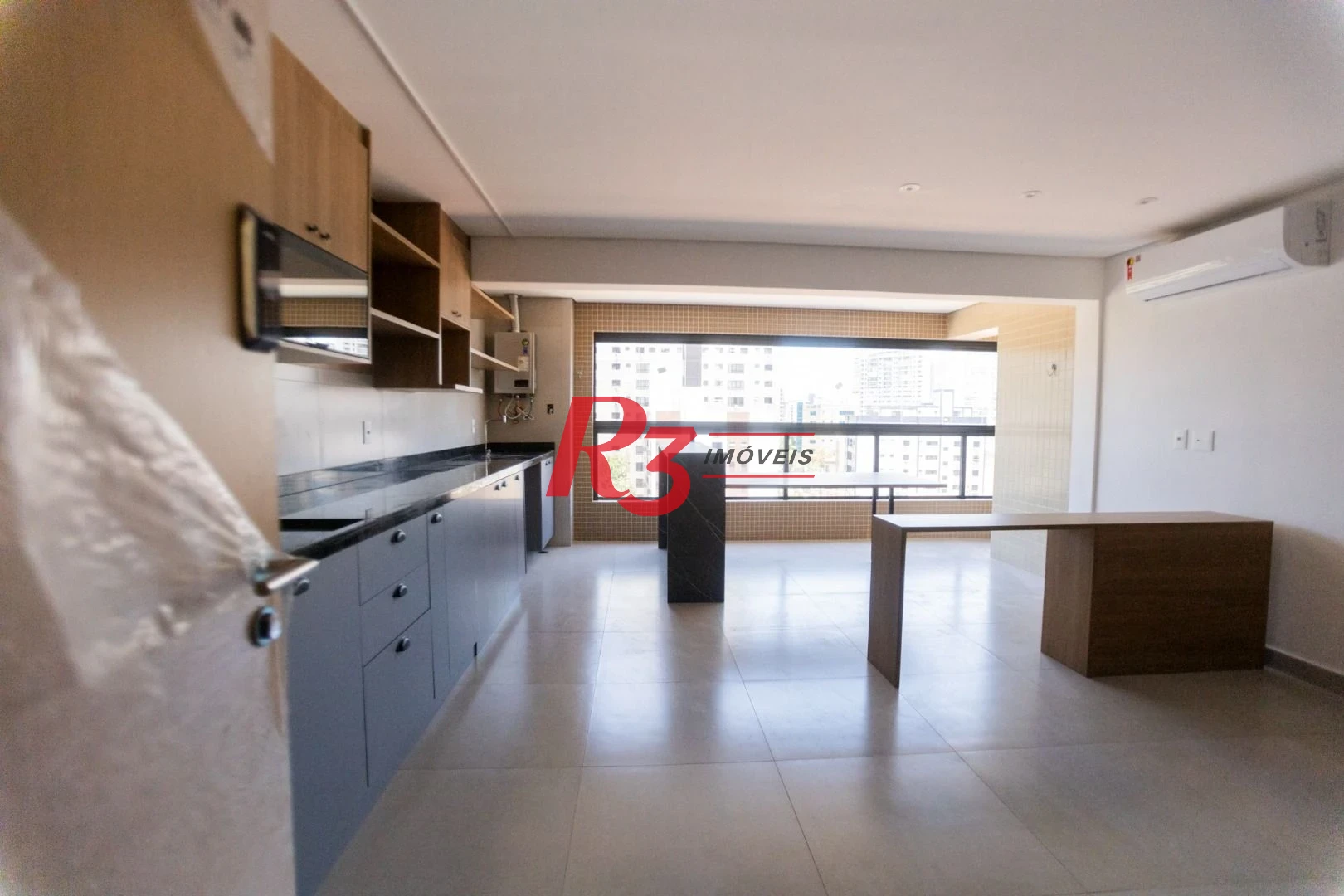 Apartamento com 2 dormitórios à venda, 65 m² por R$ 950.000,00 - Ponta da Praia - Santos/SP