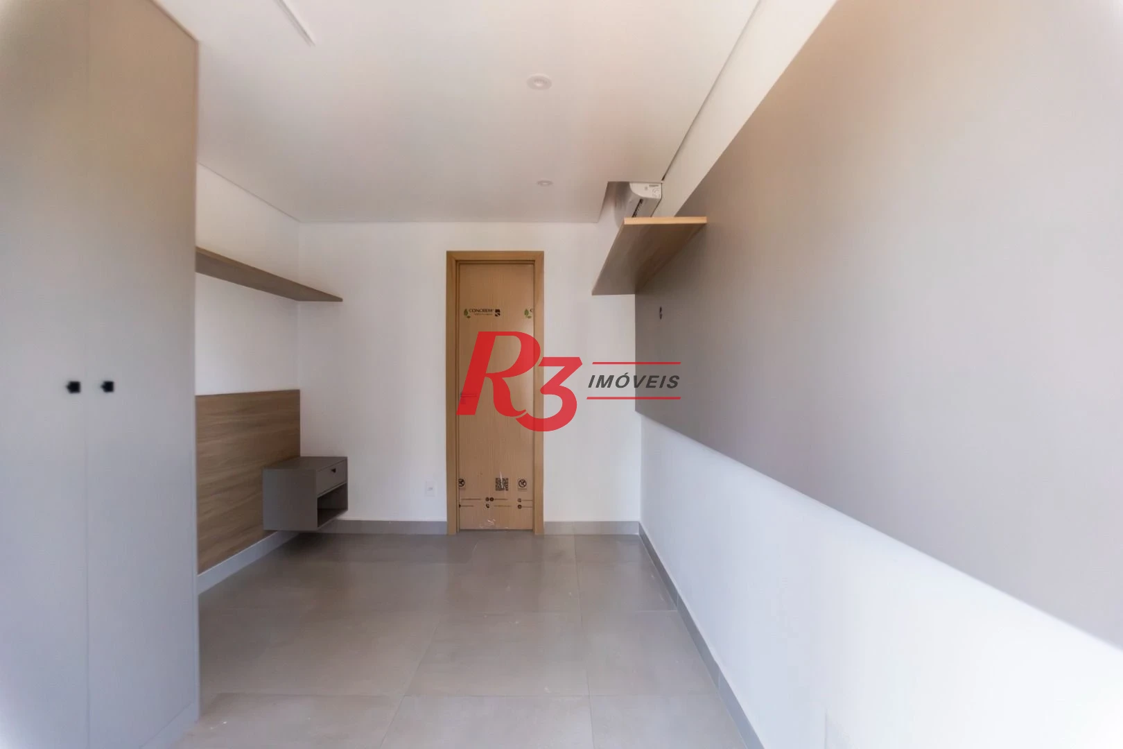 Apartamento com 2 dormitórios à venda, 65 m² por R$ 950.000,00 - Ponta da Praia - Santos/SP