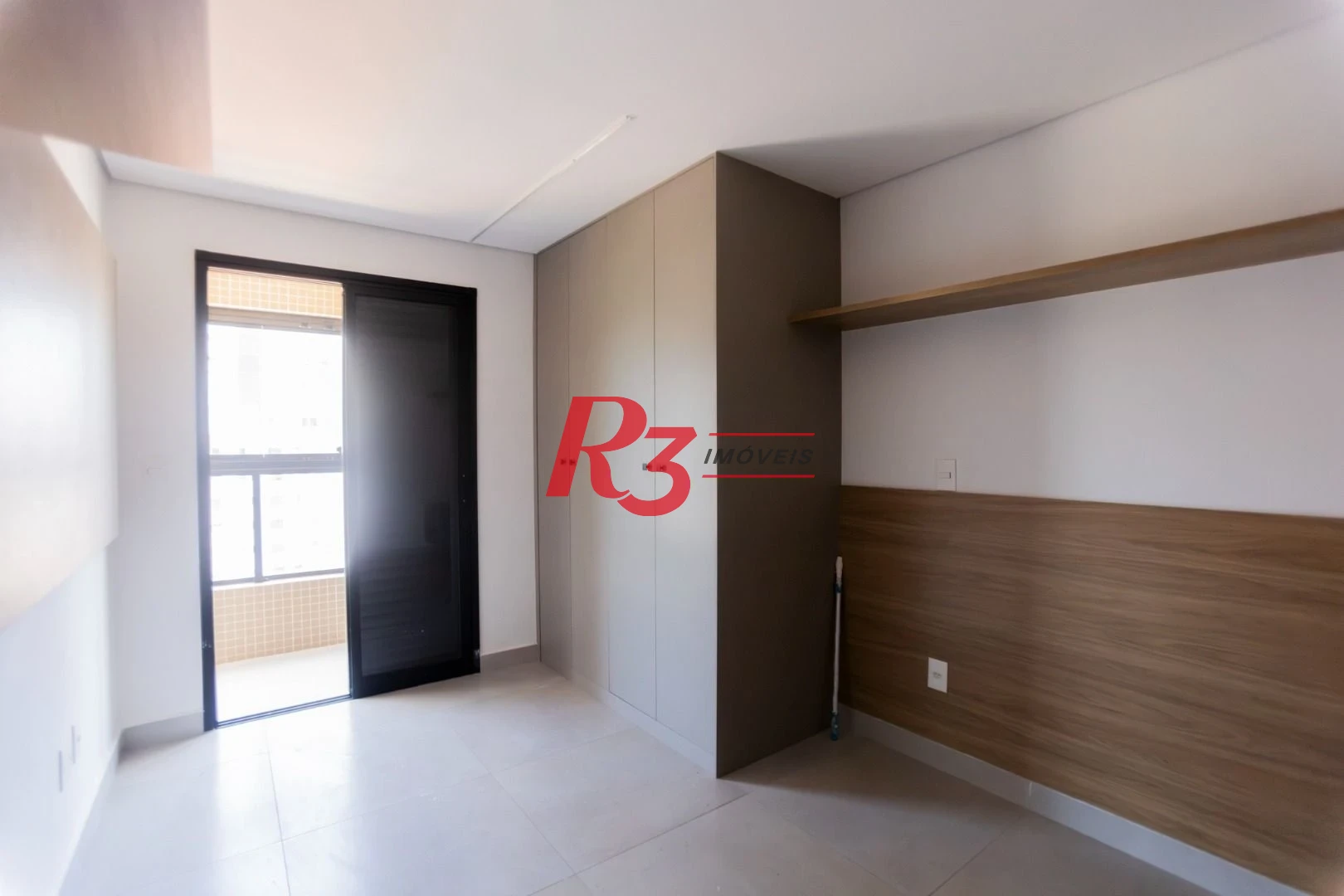 Apartamento com 2 dormitórios à venda, 65 m² por R$ 950.000,00 - Ponta da Praia - Santos/SP