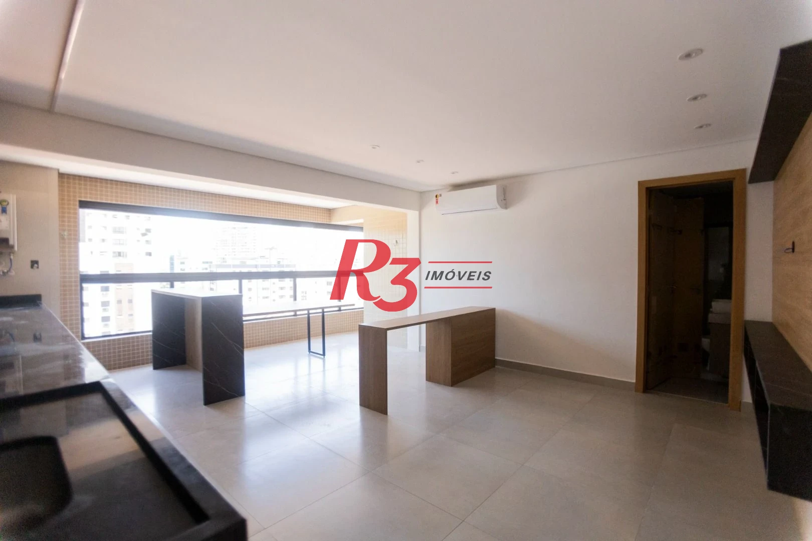 Apartamento com 2 dormitórios à venda, 65 m² por R$ 950.000,00 - Ponta da Praia - Santos/SP