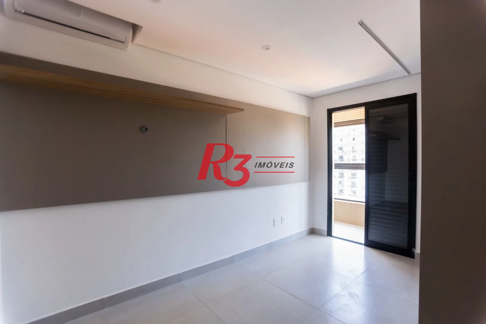 Apartamento com 2 dormitórios à venda, 65 m² por R$ 950.000,00 - Ponta da Praia - Santos/SP