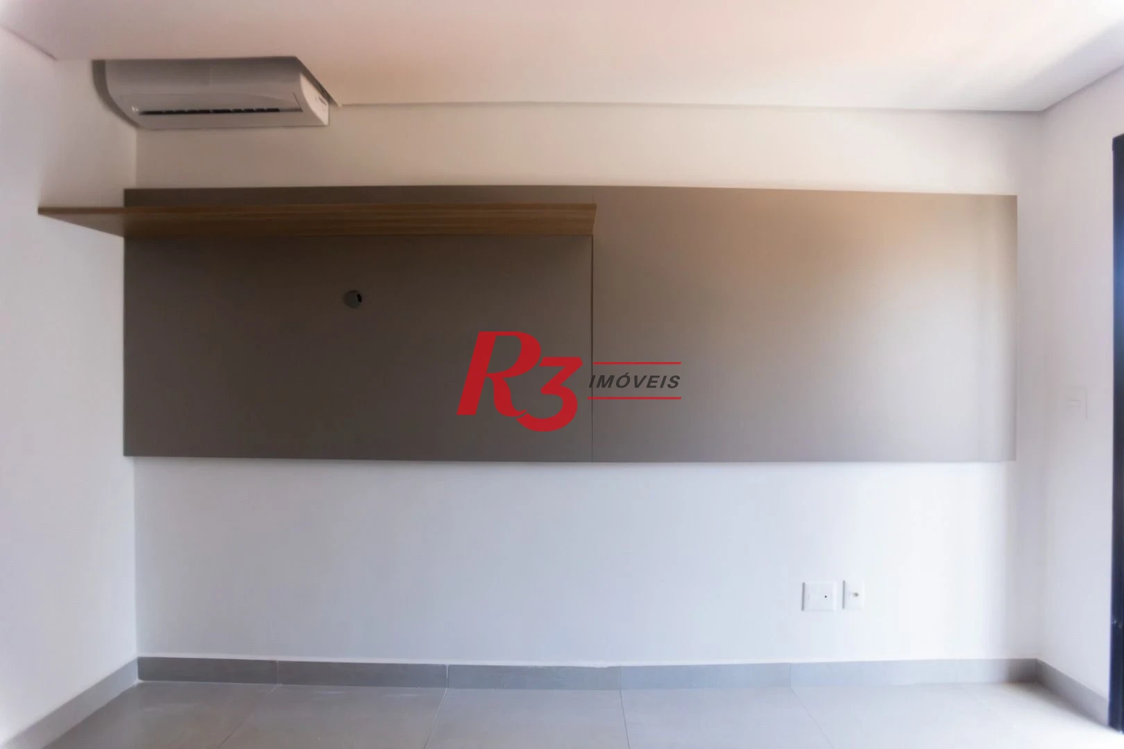 Apartamento com 2 dormitórios à venda, 65 m² por R$ 950.000,00 - Ponta da Praia - Santos/SP
