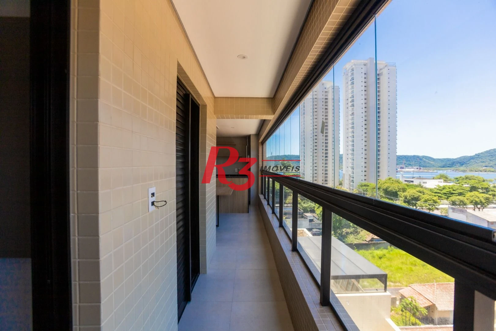 Apartamento com 2 dormitórios à venda, 65 m² por R$ 950.000,00 - Ponta da Praia - Santos/SP