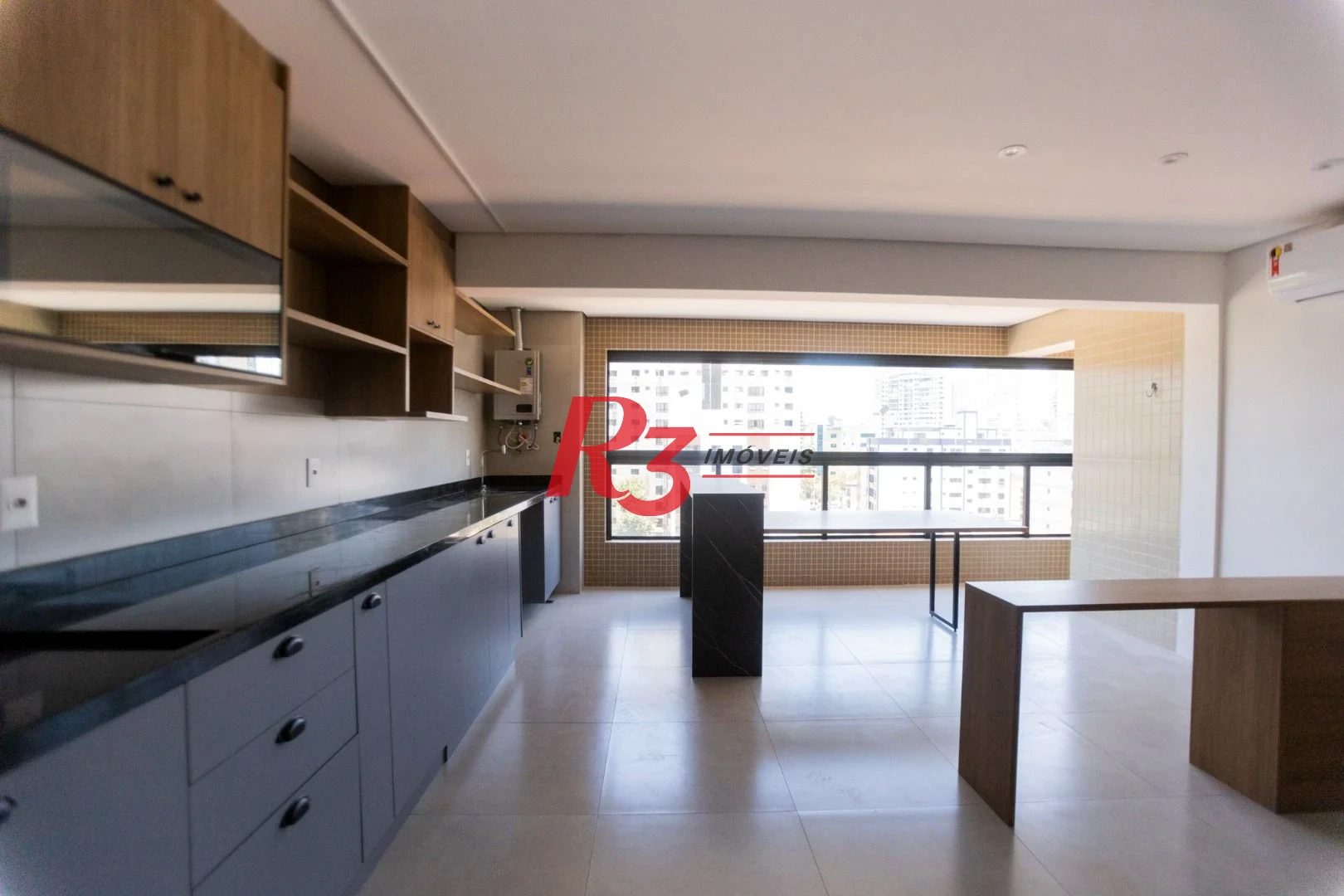 Apartamento com 2 dormitórios à venda, 65 m² por R$ 950.000,00 - Ponta da Praia - Santos/SP