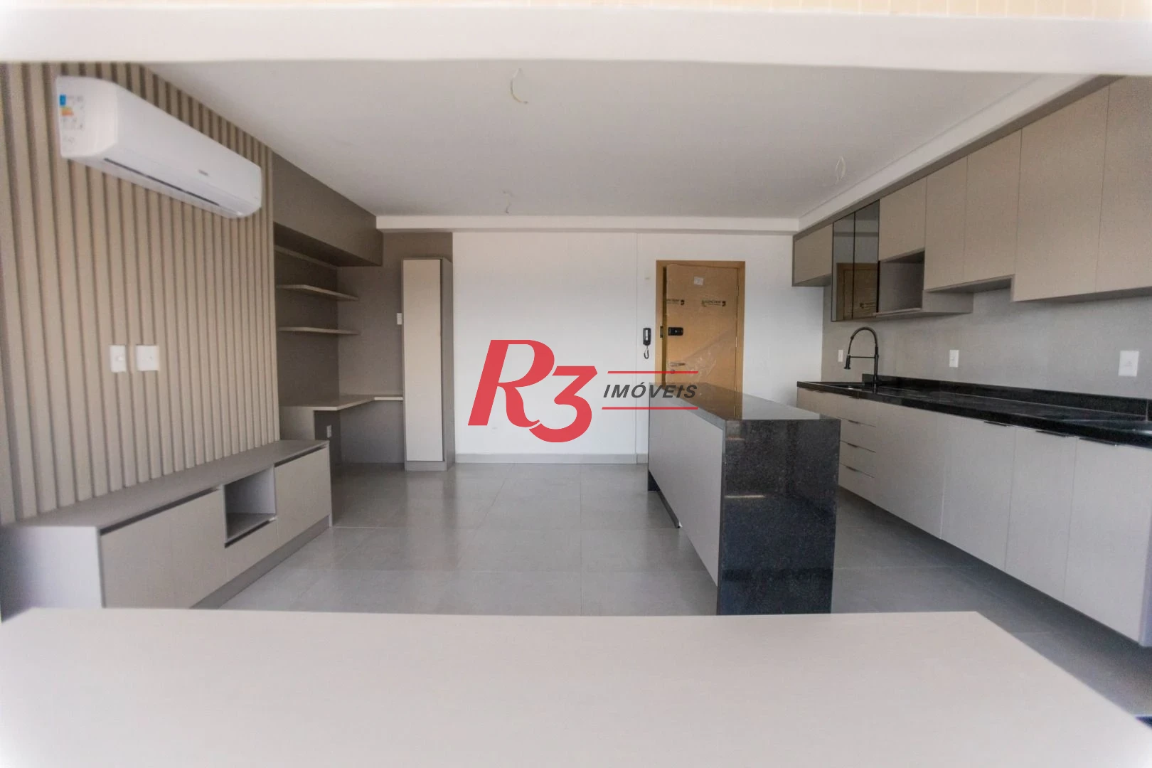 Apartamento com 2 dormitórios à venda, 65 m² por R$ 1.200.000,00 - Ponta da Praia - Santos/SP