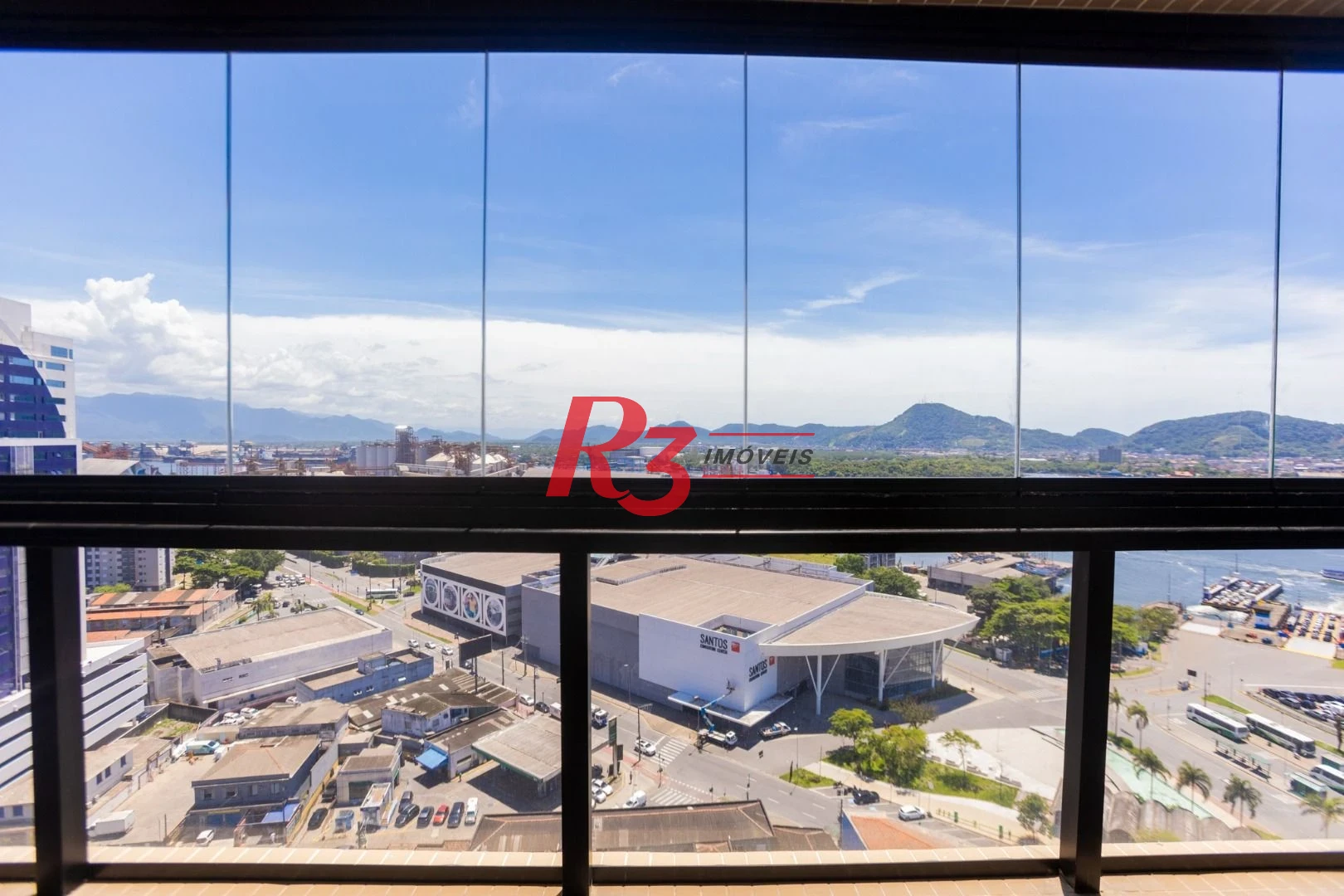 Apartamento com 2 dormitórios à venda, 65 m² por R$ 1.200.000,00 - Ponta da Praia - Santos/SP