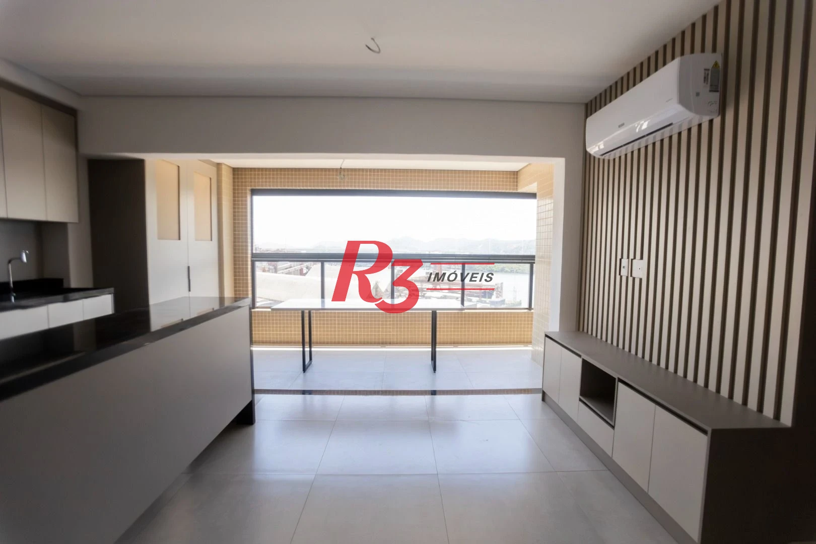 Apartamento com 2 dormitórios à venda, 65 m² por R$ 1.200.000,00 - Ponta da Praia - Santos/SP