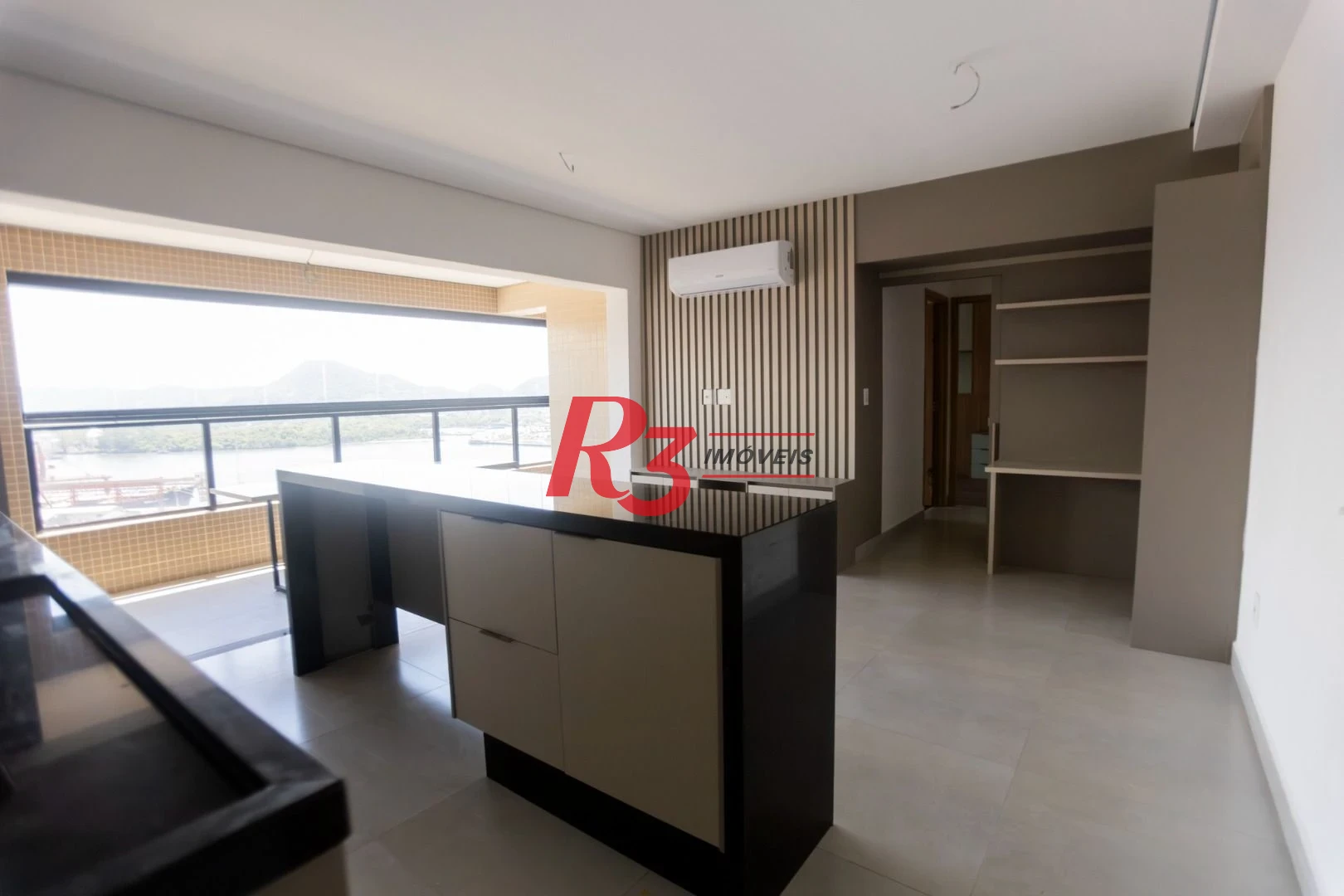 Apartamento com 2 dormitórios à venda, 65 m² por R$ 1.200.000,00 - Ponta da Praia - Santos/SP