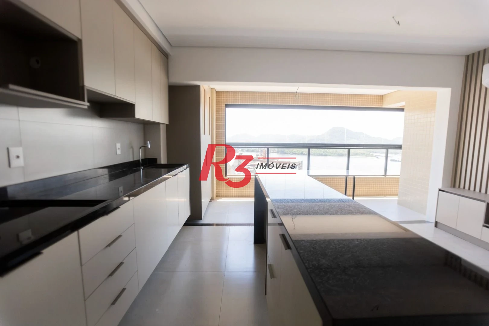 Apartamento com 2 dormitórios à venda, 65 m² por R$ 1.200.000,00 - Ponta da Praia - Santos/SP