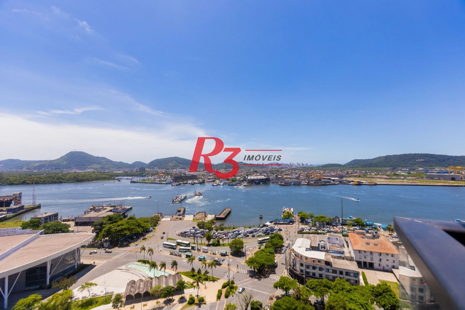 Apartamento com 2 dormitórios à venda, 65 m² por R$ 1.200.000,00 - Ponta da Praia - Santos/SP
