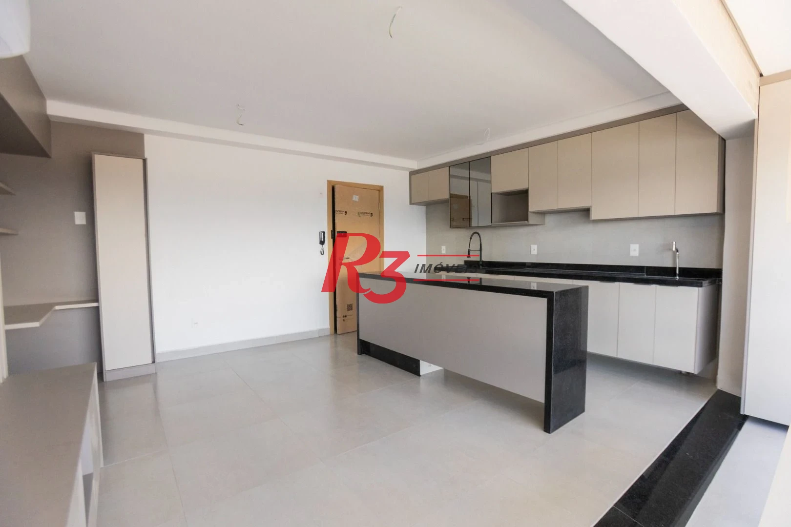 Apartamento com 2 dormitórios à venda, 65 m² por R$ 1.200.000,00 - Ponta da Praia - Santos/SP
