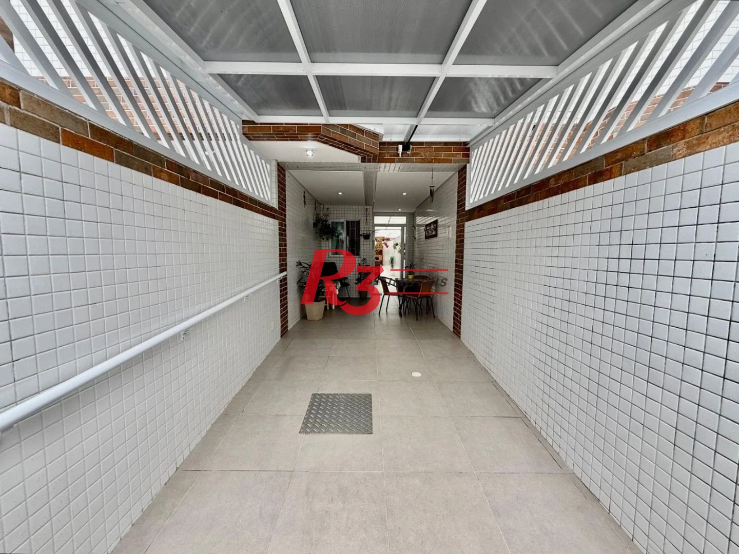 Casa com 2 dormitórios à venda, 91 m² por R$ 830.000,00 - Marapé - Santos/SP