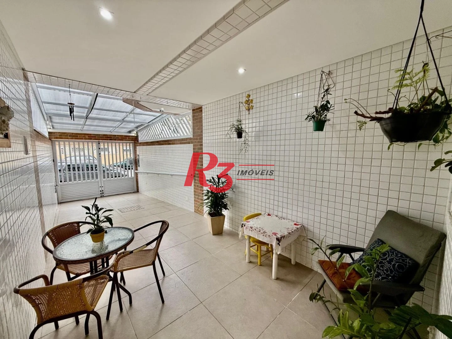 Casa com 2 dormitórios à venda, 91 m² por R$ 830.000,00 - Marapé - Santos/SP