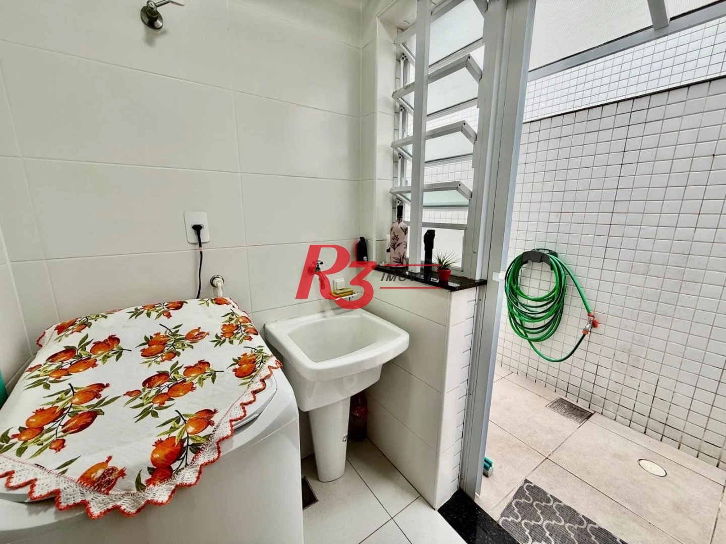 Casa com 2 dormitórios à venda, 91 m² por R$ 830.000,00 - Marapé - Santos/SP