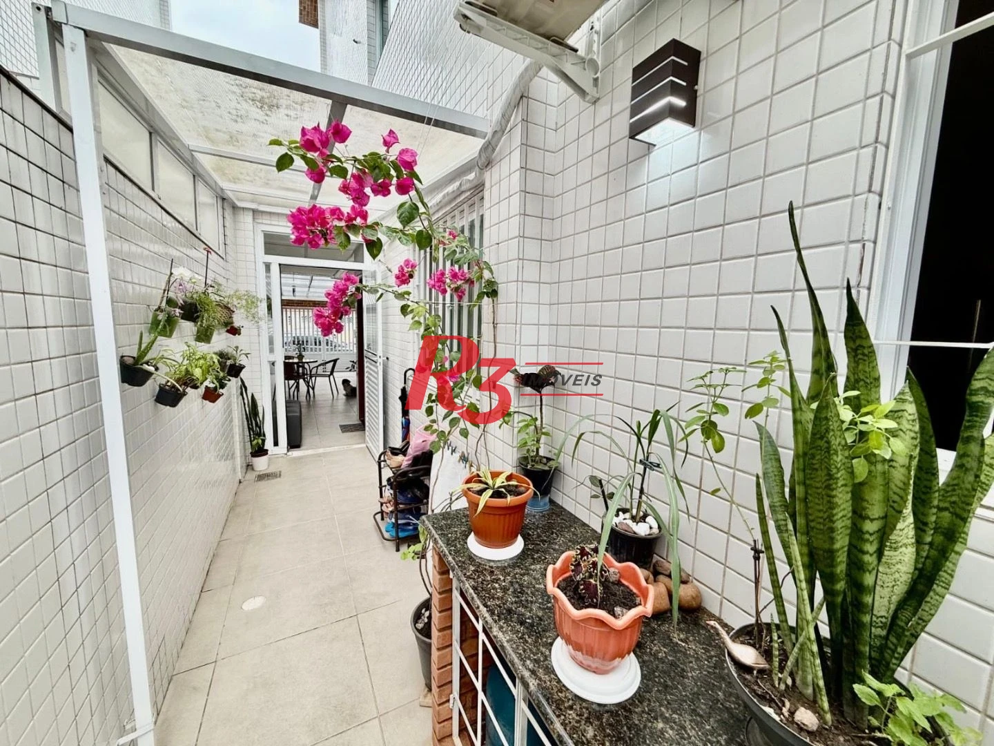 Casa com 2 dormitórios à venda, 91 m² por R$ 830.000,00 - Marapé - Santos/SP