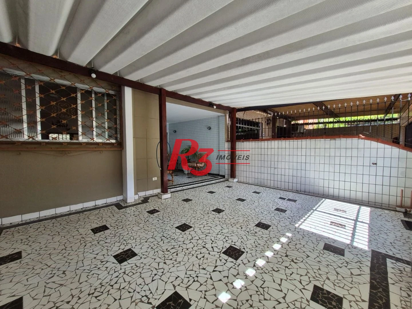 Sobrado com 3 dormitórios à venda, 140 m² por R$ 950.000,00 - Vila Matias - Santos/SP