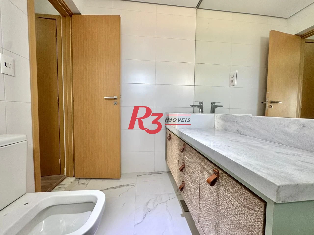 Apartamento com 2 dormitórios à venda, 86 m² por R$ 1.400.000,00 - Boqueirão - Santos/SP