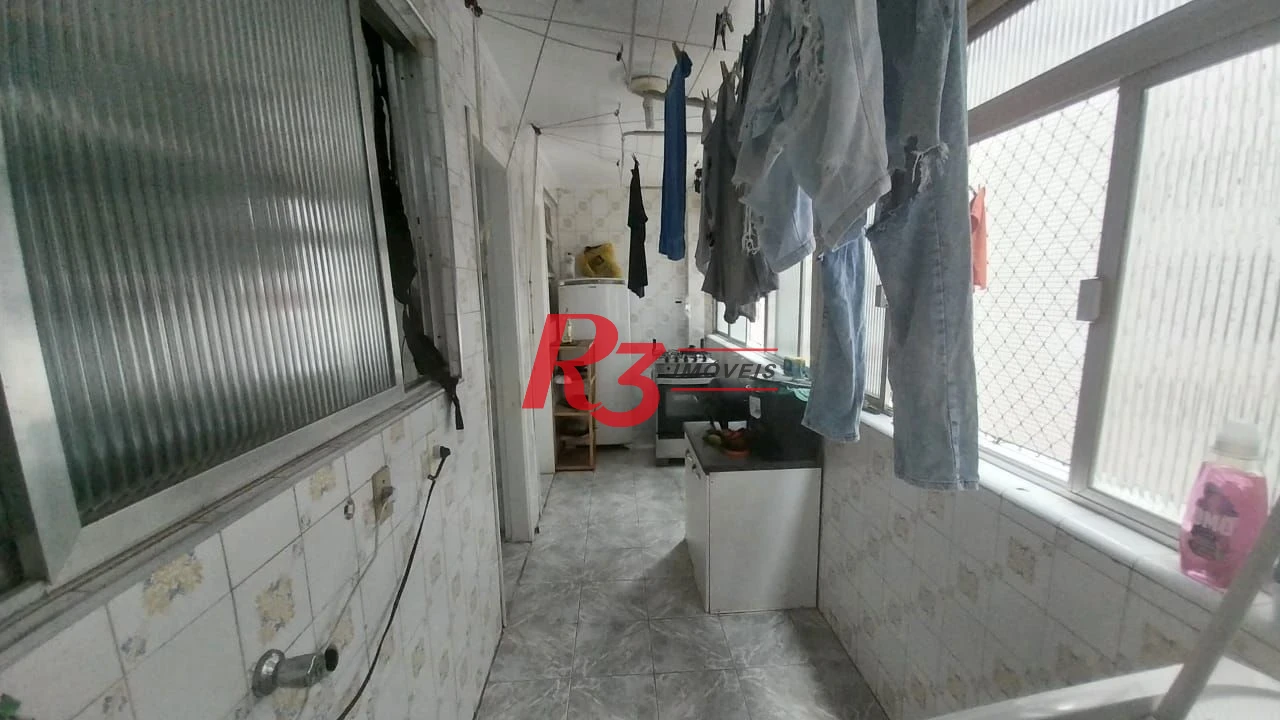 Apartamento com 3 dormitórios à venda, 134 m² por R$ 690.000,00 - Pompéia - Santos/SP