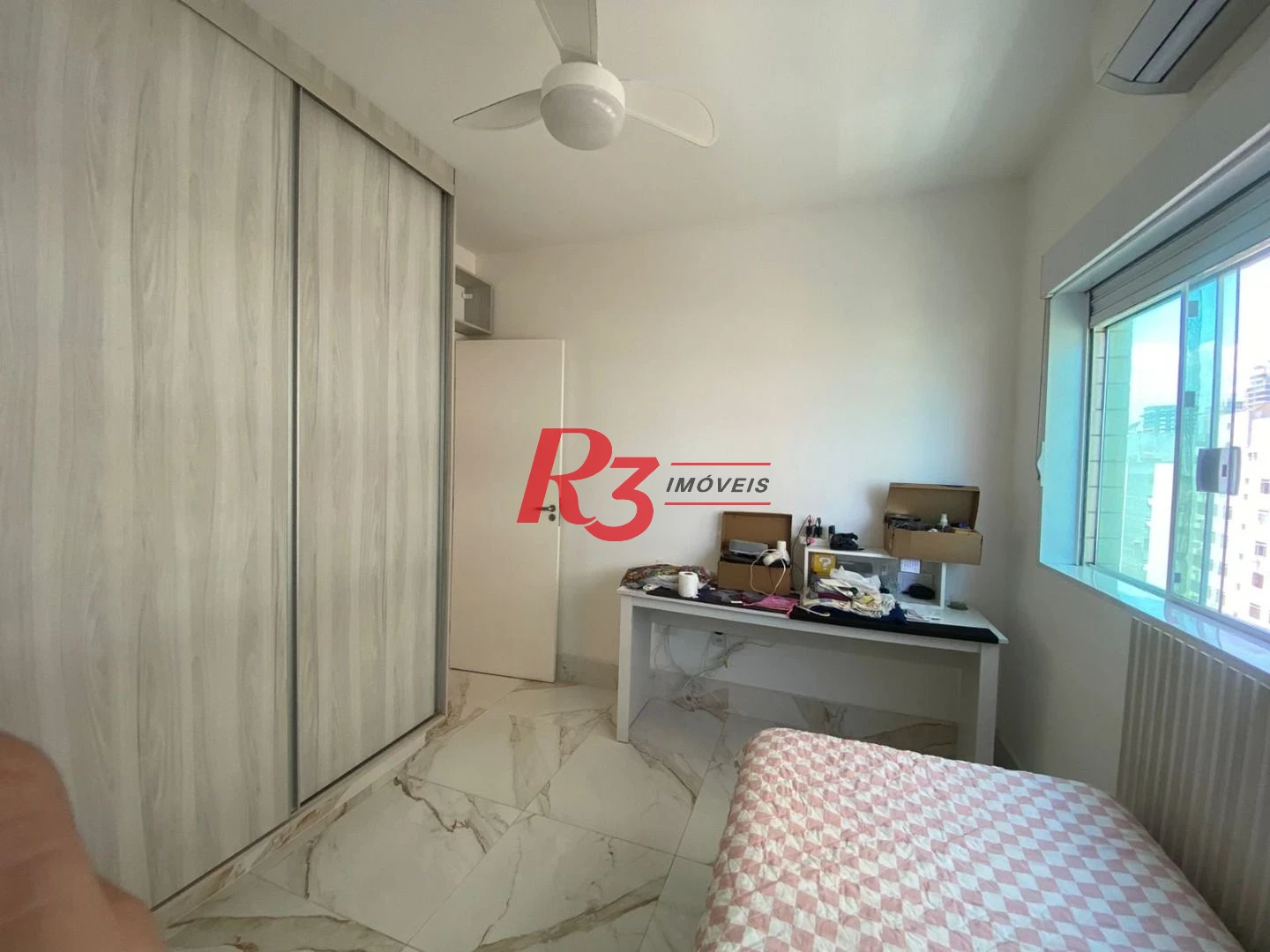 Apartamento com 2 dormitórios à venda, 59 m² por R$ 648.000,00 - Gonzaga - Santos/SP