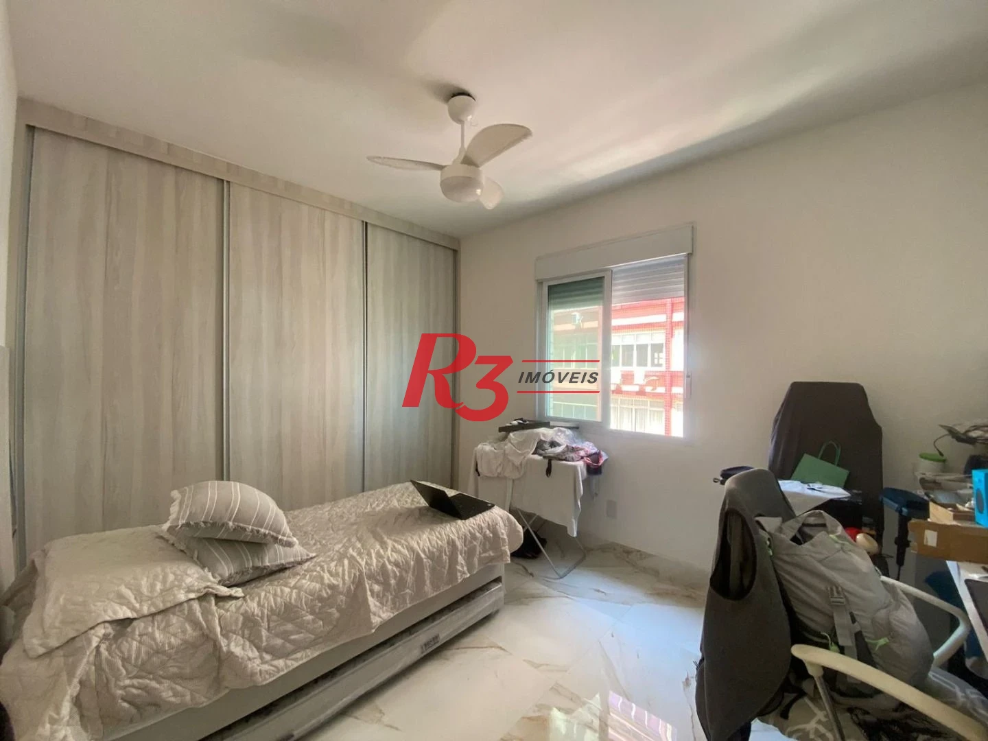 Apartamento com 2 dormitórios à venda, 59 m² por R$ 648.000,00 - Gonzaga - Santos/SP