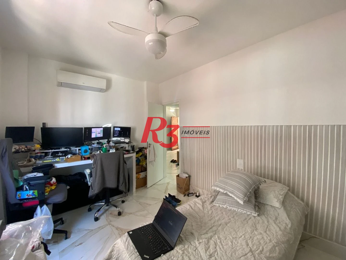 Apartamento com 2 dormitórios à venda, 59 m² por R$ 648.000,00 - Gonzaga - Santos/SP