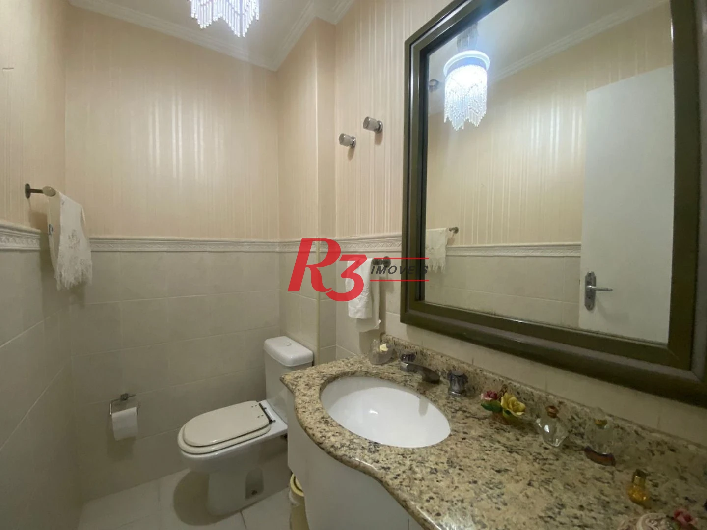 Apartamento com 3 dormitórios à venda, 136 m² por R$ 1.069.900,00 - Gonzaga - Santos/SP