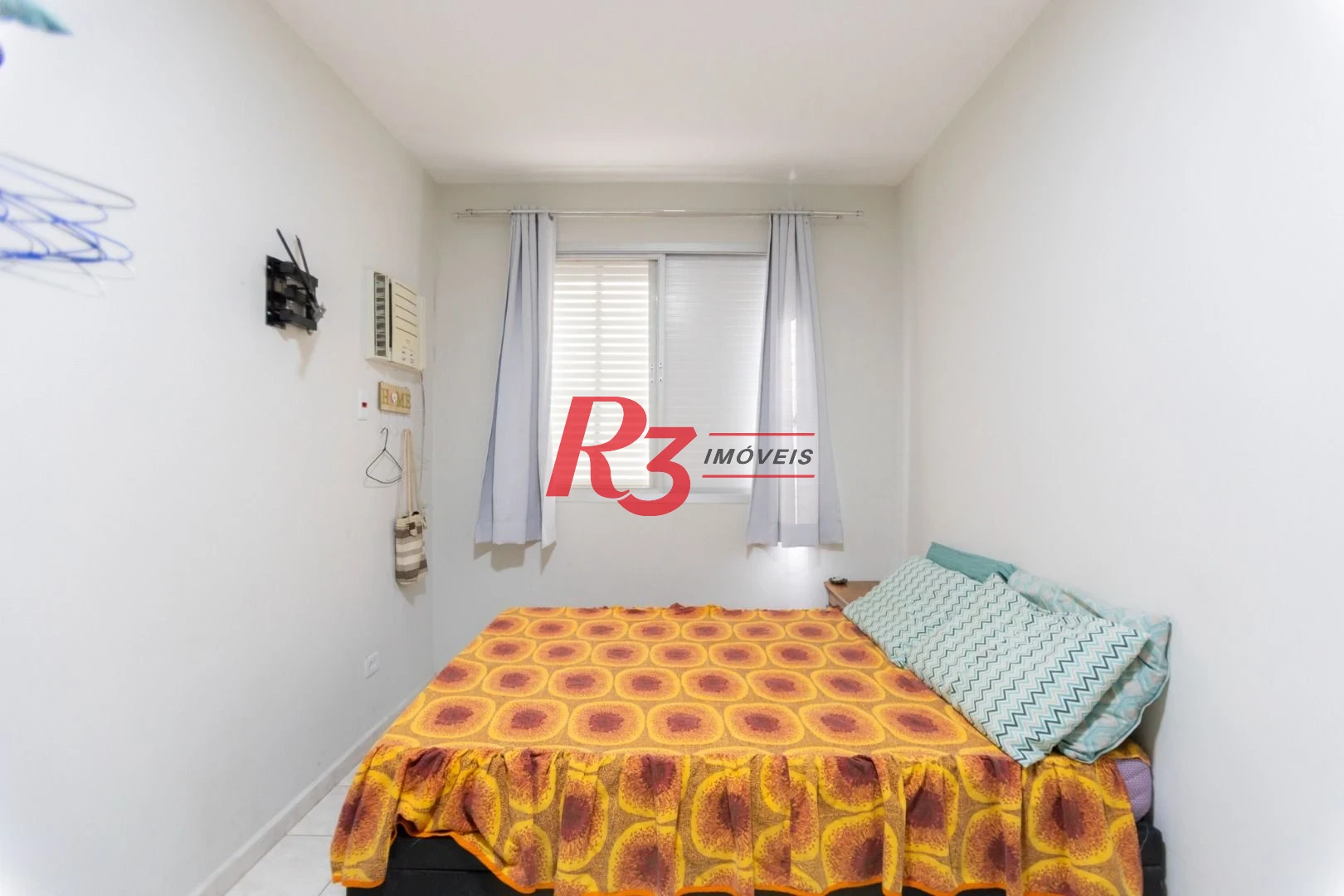 Apartamento com 2 dormitórios à venda, 72 m² por R$ 585.000,00 - José Menino - Santos/SP