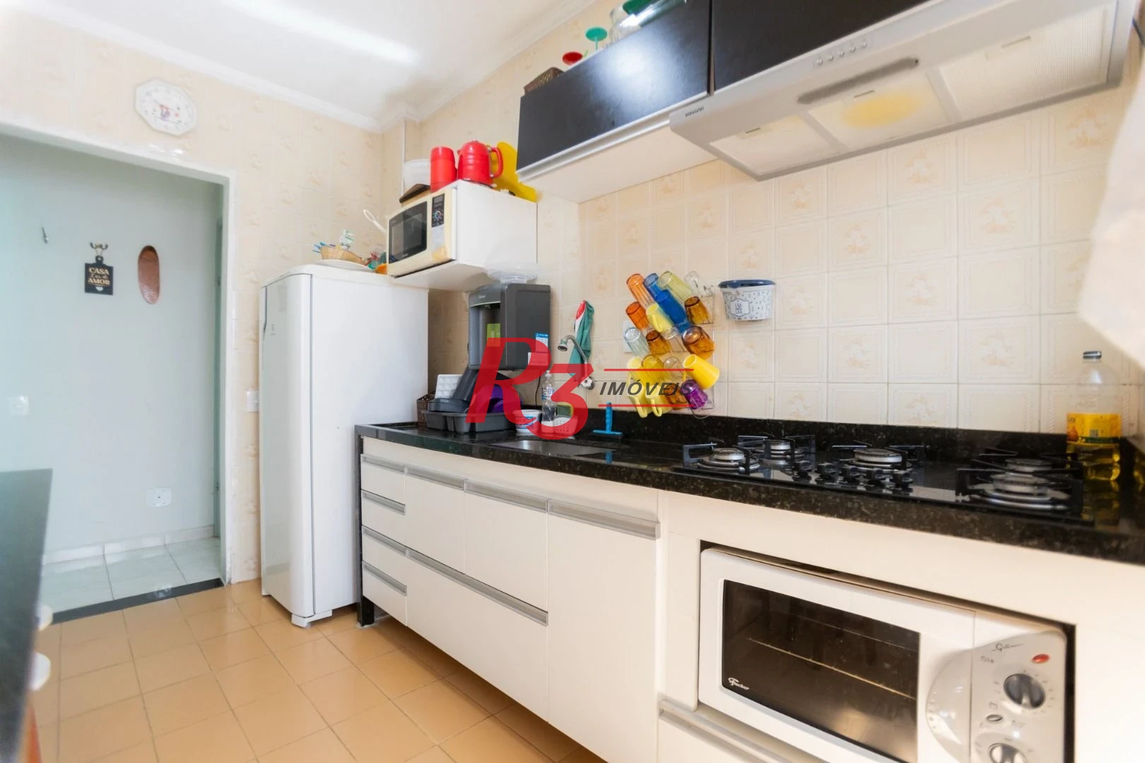 Apartamento com 2 dormitórios à venda, 72 m² por R$ 585.000,00 - José Menino - Santos/SP