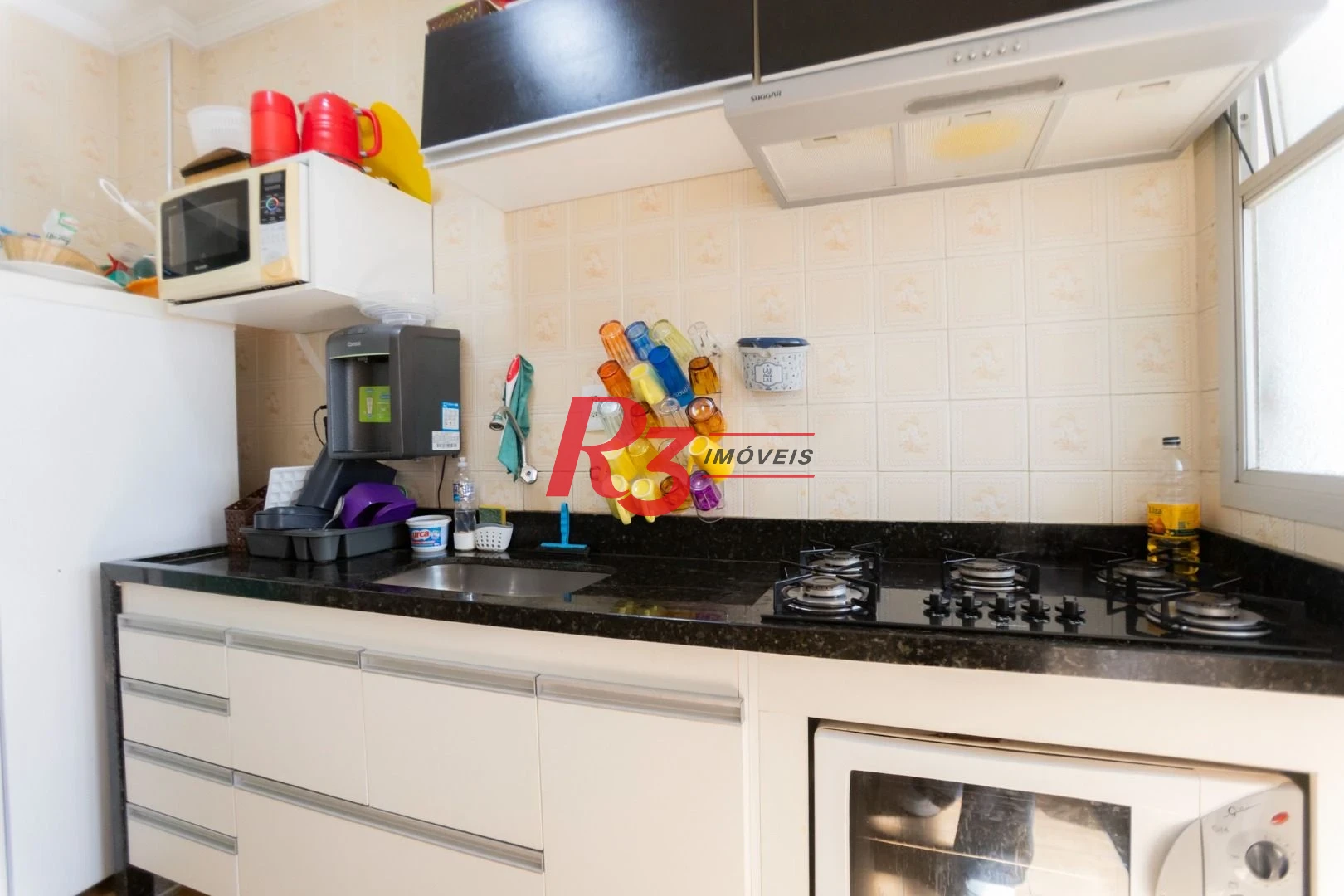 Apartamento com 2 dormitórios à venda, 72 m² por R$ 585.000,00 - José Menino - Santos/SP