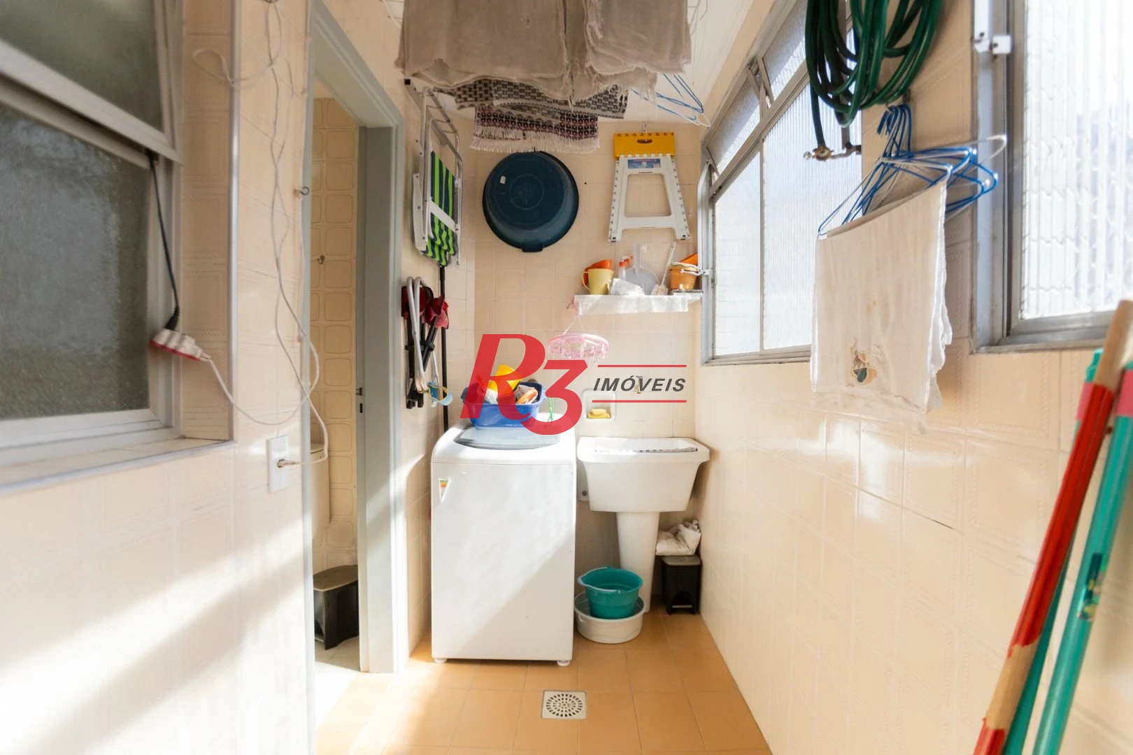 Apartamento com 2 dormitórios à venda, 72 m² por R$ 585.000,00 - José Menino - Santos/SP