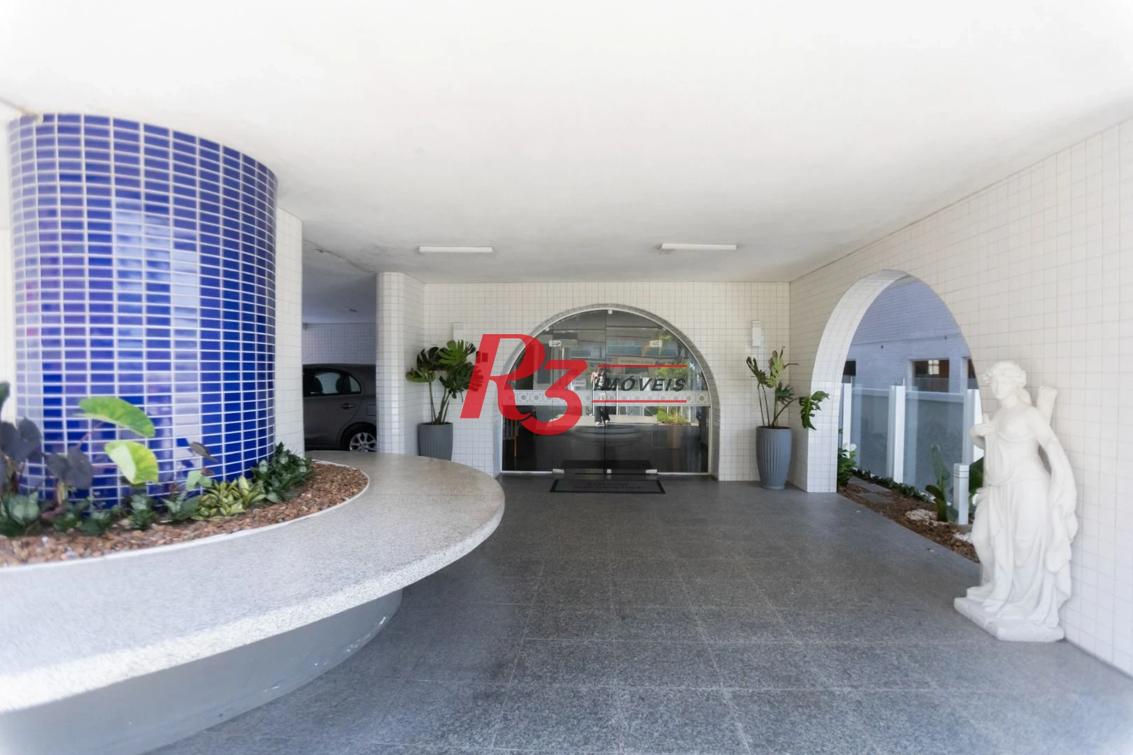 Apartamento com 2 dormitórios à venda, 72 m² por R$ 585.000,00 - José Menino - Santos/SP