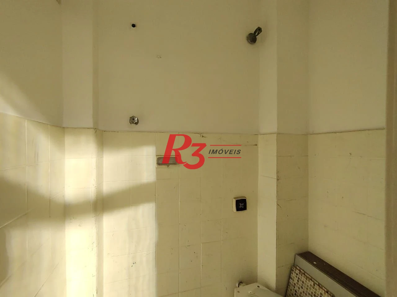 Apartamento com 2 dormitórios à venda, 84 m² por R$ 370.000,00 - Centro - São Vicente/SP
