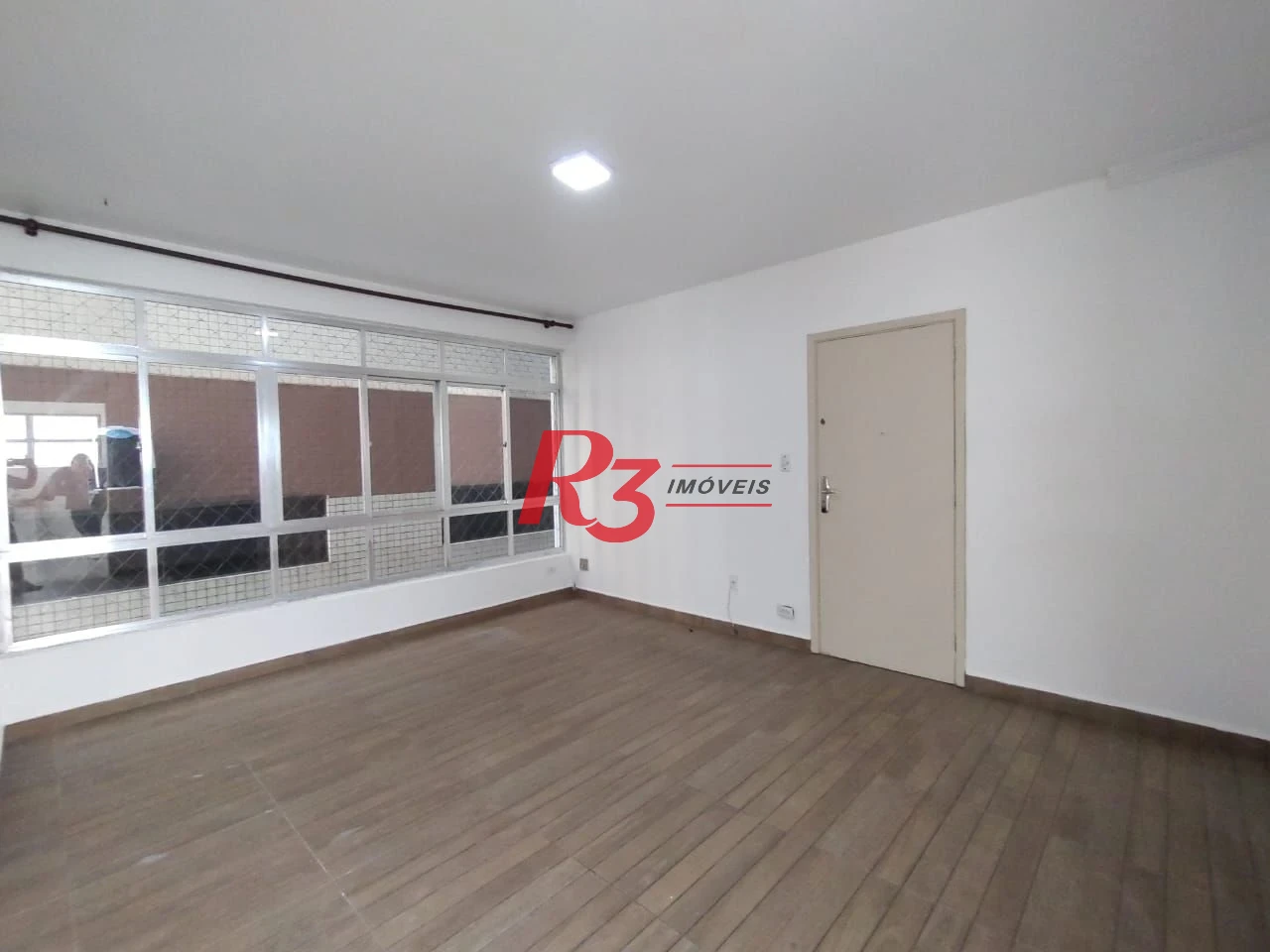 Apartamento com 2 dormitórios à venda, 84 m² por R$ 370.000,00 - Centro - São Vicente/SP